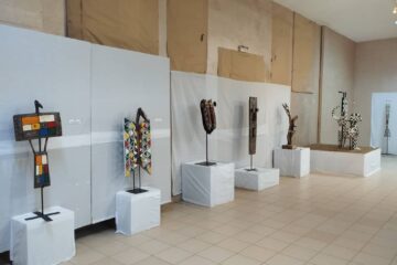 Des masques de l’exposition masque : entre tradition et modernité au musée national du Burkina Faso, le 08 août 2024