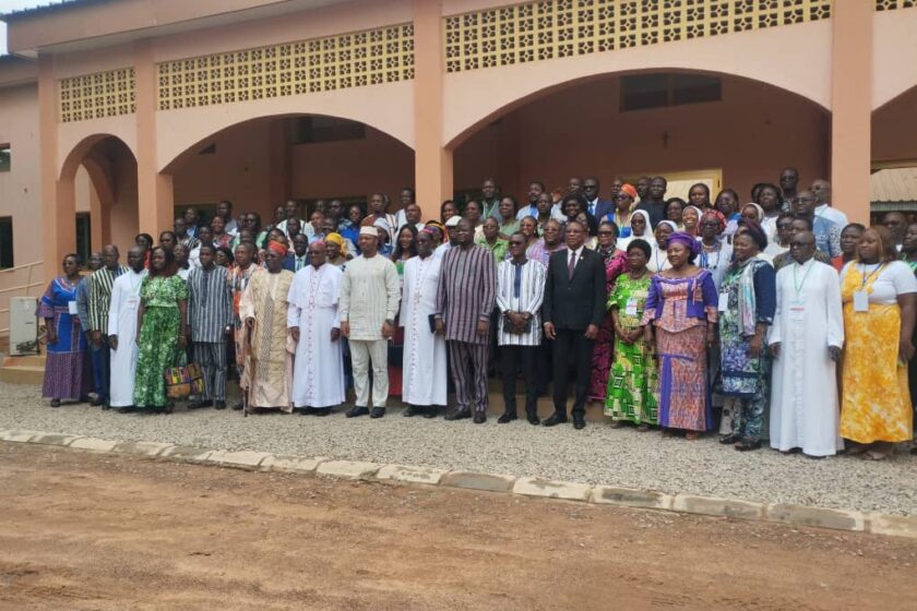 photos de famille des participants au 9e refresher programm, Burkina 2024 le 10 août 2024