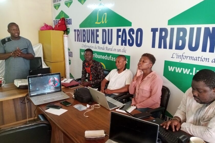 Les journalistes de la Tribune du Faso à la formation MOJO le 05 août 2024