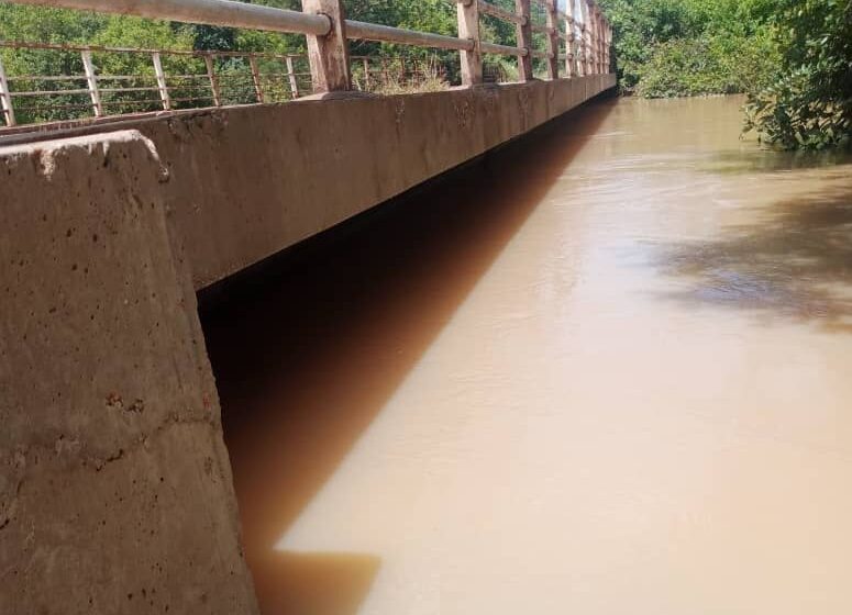 Augmentation du niveau d'eau, pont de Heredougou sur la RN1, 19 août