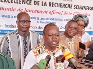 Le conseiller technique du MESRI, Dr Joseph Batiéno lors de la cérémonie de lancement du prix d'excellence de la recherche scientifique 